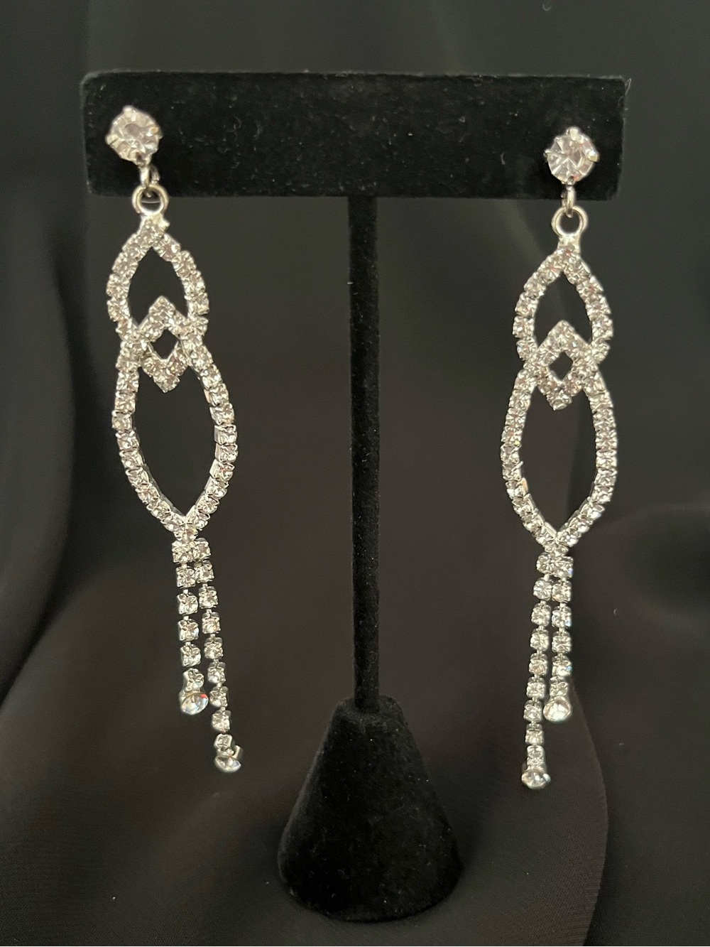 Crystal Drop Dangle Earrings - Silver Sparkle